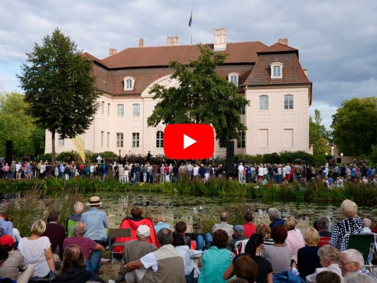 Spielplanpräsentation 2018 Staatstheater Cottbus Branitzer Park