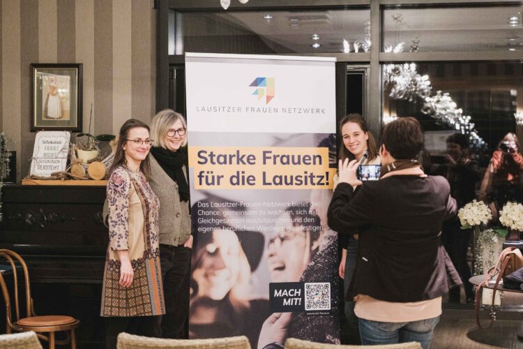 Frauen Netzwerk Lausitz Treffen bei Felicitas; Foto: Tine Jurtz