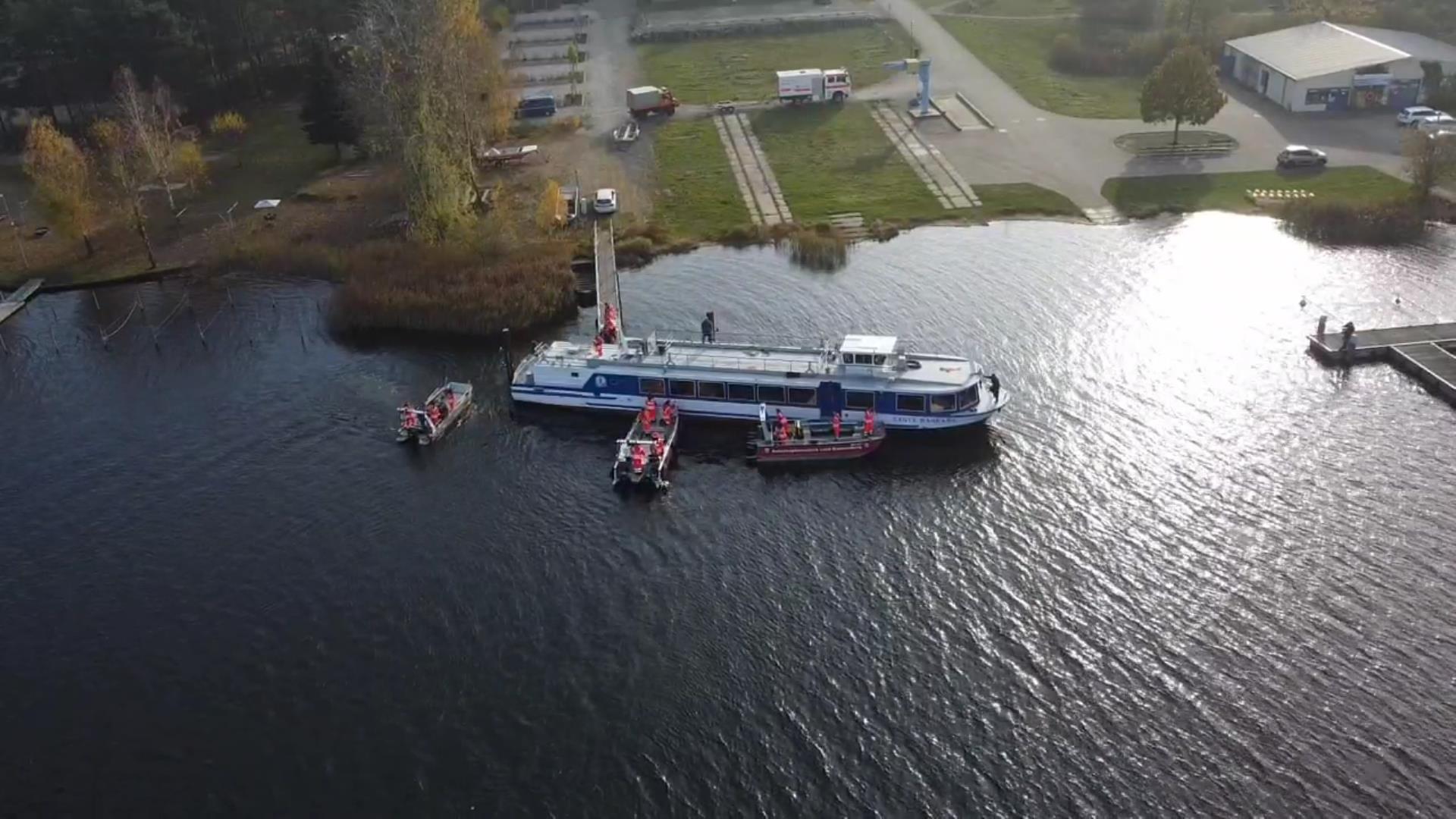 Getriebeschaden Wasserwacht zieht "Santa Barbara" ins Winterquartier